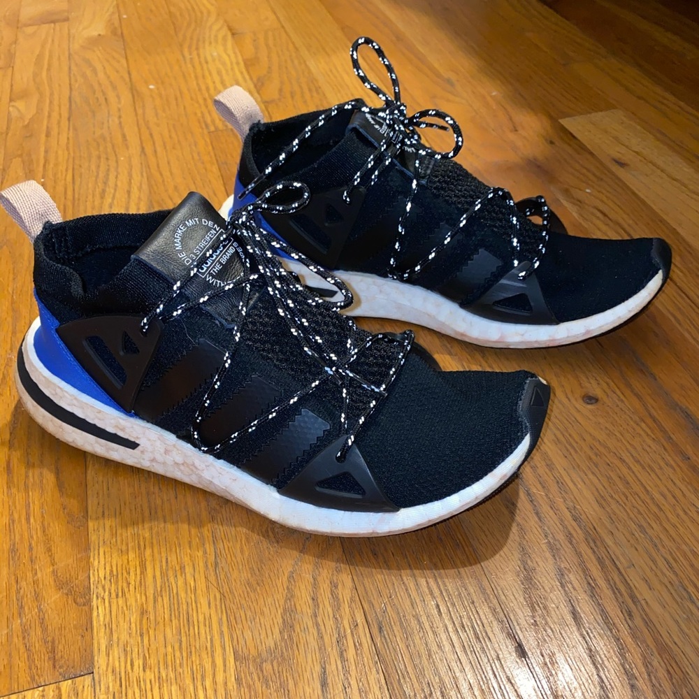 Adidas Arkyn training sneaker